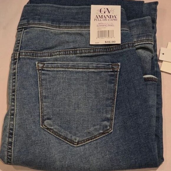 Petite Gloria Vanderbilt Amanda Pull On Cap ... Color: Essen W Whiskers Size: 12 - Picture 2 of 4